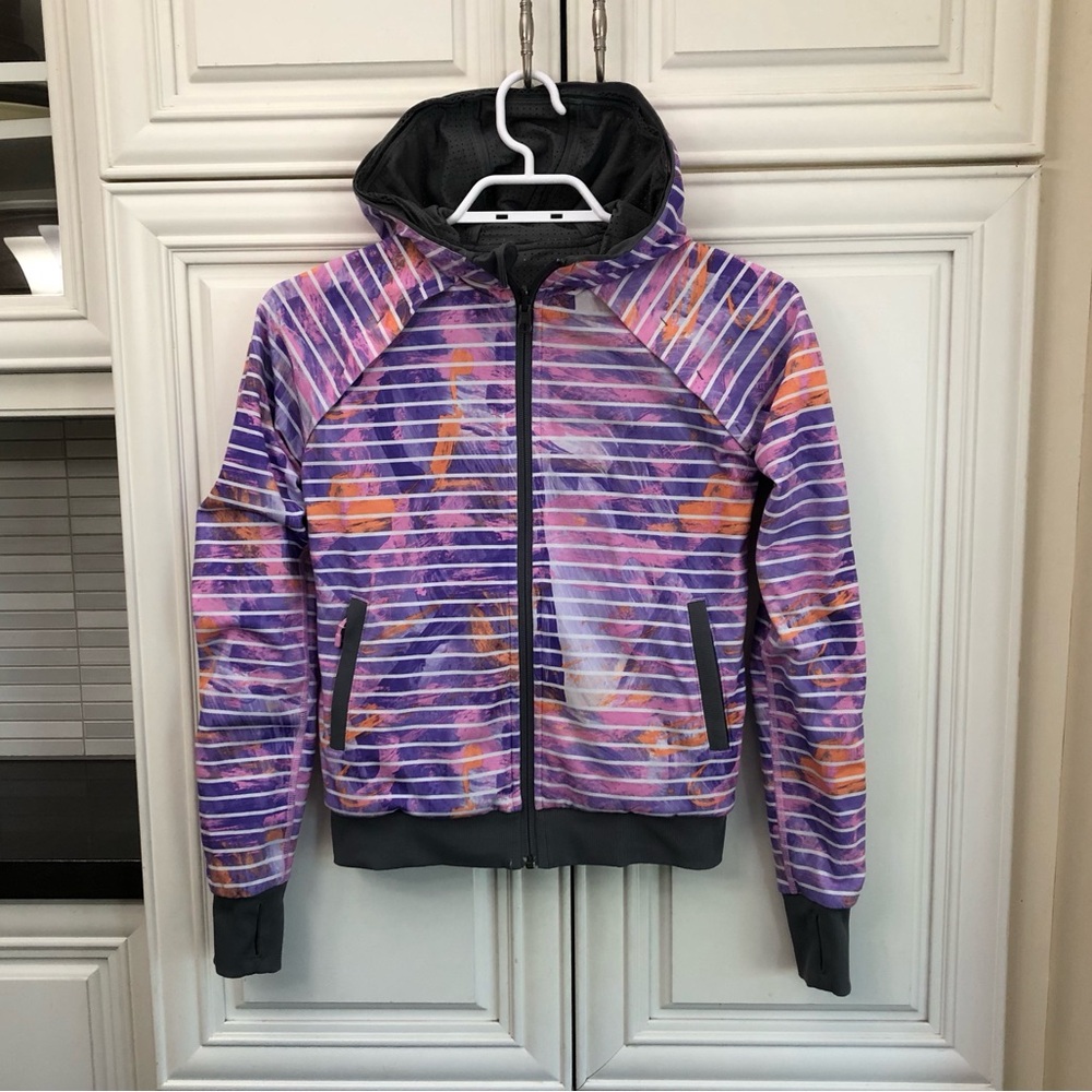 Ivivva by Lululemon girl’s reversible jacket